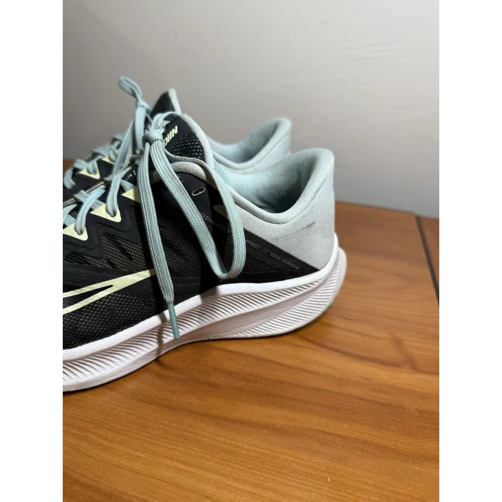 Nike womens quest